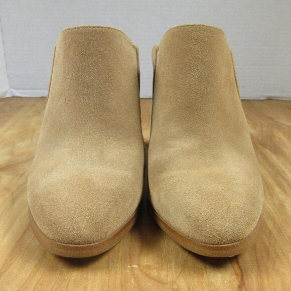 MICHAEL KORS Braden Closed Toe Mule Clog Shoes Womens Size 8.5 Cashew Suede NEW - Picture 3 of 12